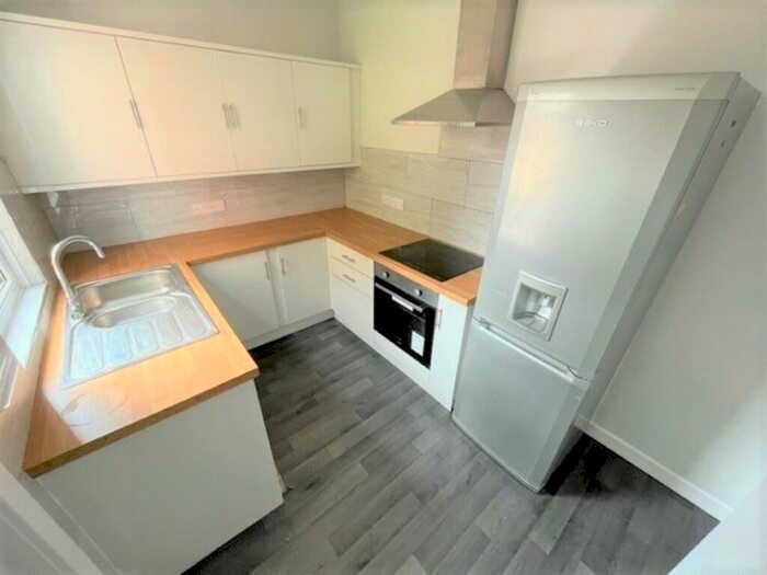 3 Bedroom Terraced House To Rent In Waterloo Terrace, Ashton-on-ribble, Preston, PR2