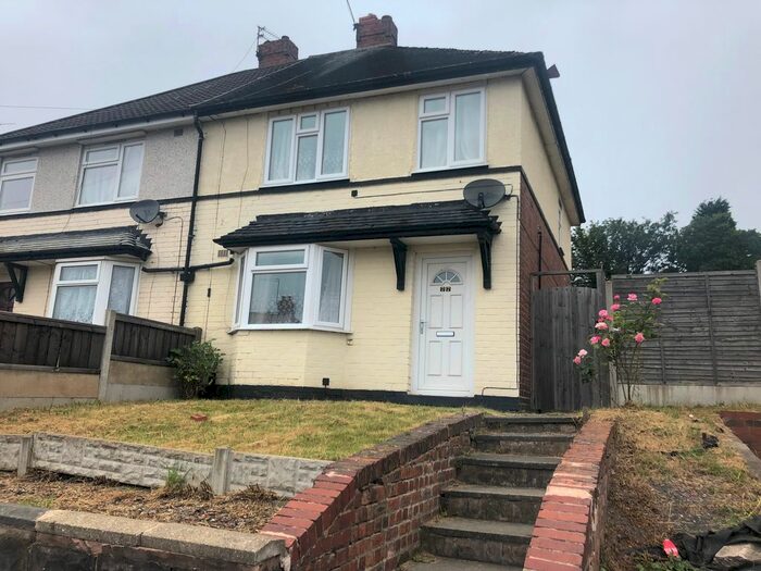 3 Bedroom Semi-Detached House To Rent In Highfield Rd, Tipton, DY4