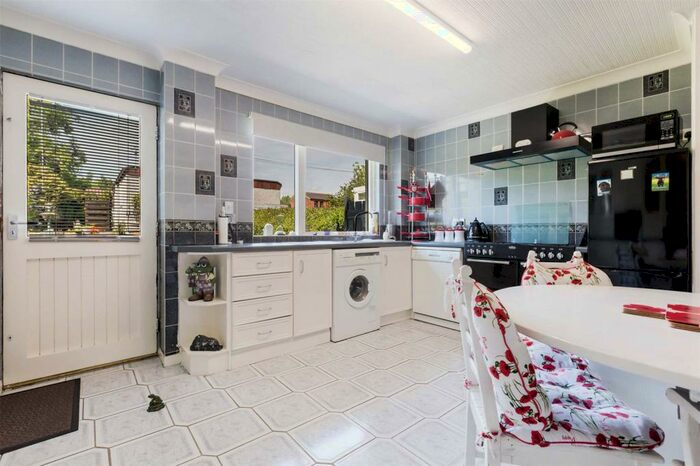 3 Bedroom Detached House For Sale In Hill Road, Stonehouse, Larkhall, South Lanarkshire, ML9