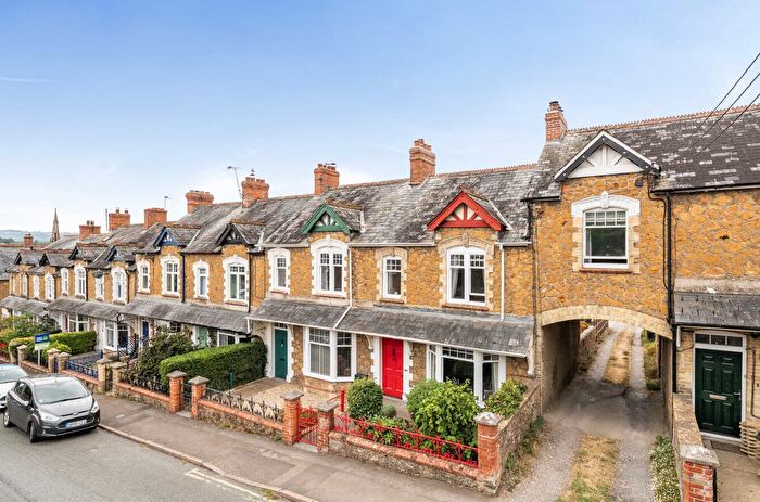 3 Bedroom Terraced House For Sale In New Road, Ilminster, Somerset, TA19