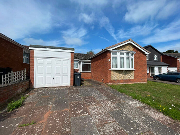 3 Bedroom Bungalow For Sale In Lowe Drive, Sutton Coldfield, West Midlands, B73