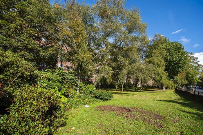 1 Bedroom Flat For Sale In Boundary Road, St John's Wood, London, NW8