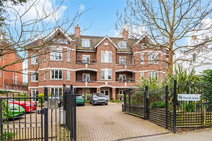 2 Bedroom Flat For Sale In Wimbledon Hill Road, London, SW19
