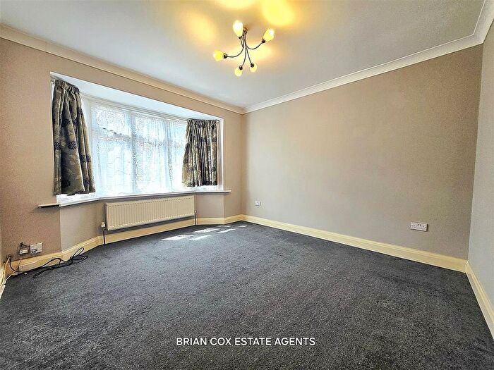 3 Bedroom Semi-Detached House To Rent In Fountain Close, Uxbridge, Middlesex, UB8