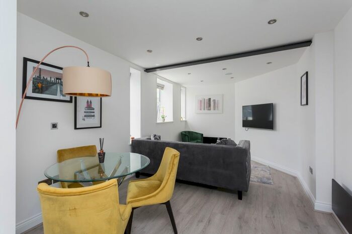 2 Bedroom Flat To Rent In Glovers Court, Preston, PR1