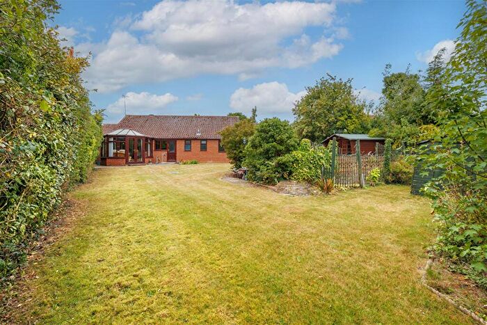3 Bedroom Detached Bungalow For Sale In Oakwood Park, Yoxford, Saxmundham, IP17