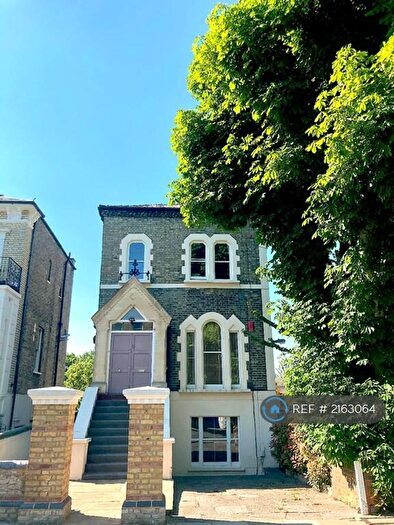 2 Bedroom Maisonette To Rent In Penn Road, London, N7