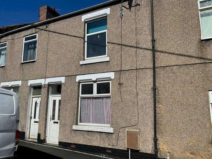 2 Bedroom Property To Rent In Commercial Street, Ferryhill, DL17