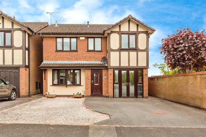 4 Bedroom Detached House For Sale In Thorpe Close, Crewe, Cheshire, CW1