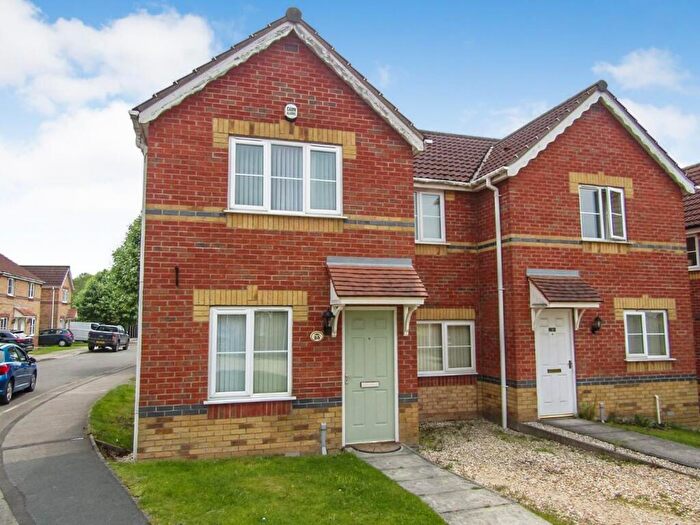 3 Bedroom Semi-Detached House For Sale In Juniper Way, Gainsborough, DN21