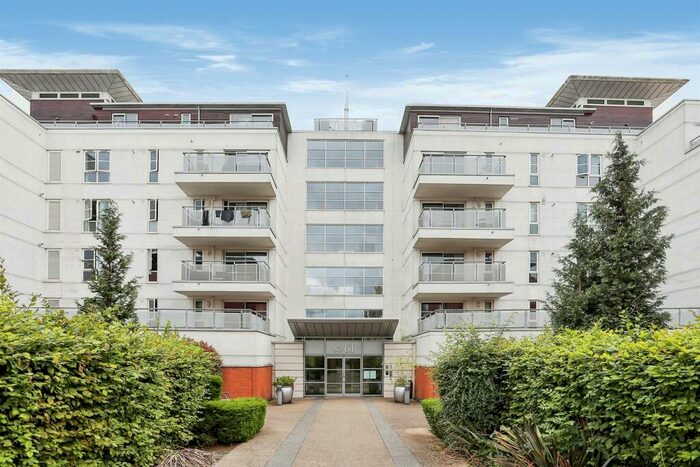 1 Bedroom Apartment For Sale In Watkin Road, Leicester, LE2