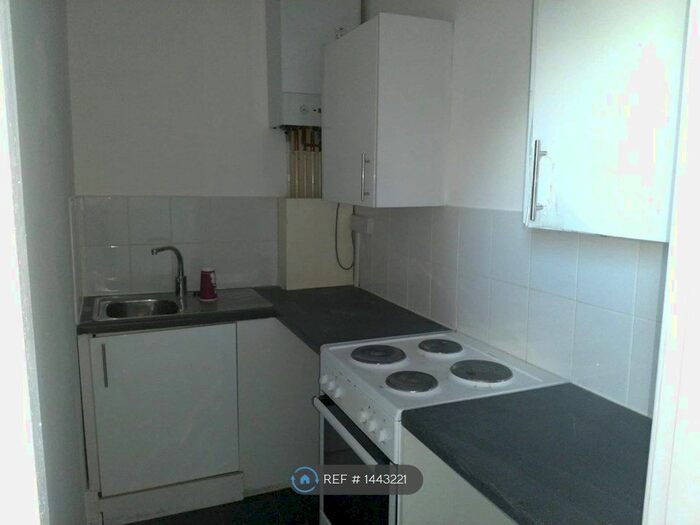 1 Bedroom Flat To Rent In Froghall Lane, Warrington, WA2