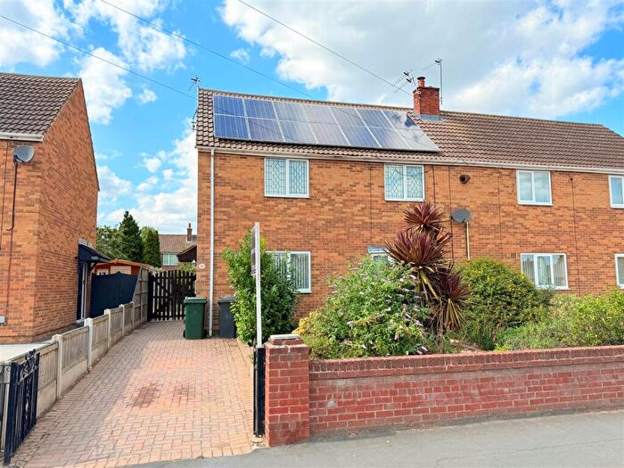 3 Bedroom Semi-Detached House For Sale In Chapel Lane, Branton, Doncaster, DN3