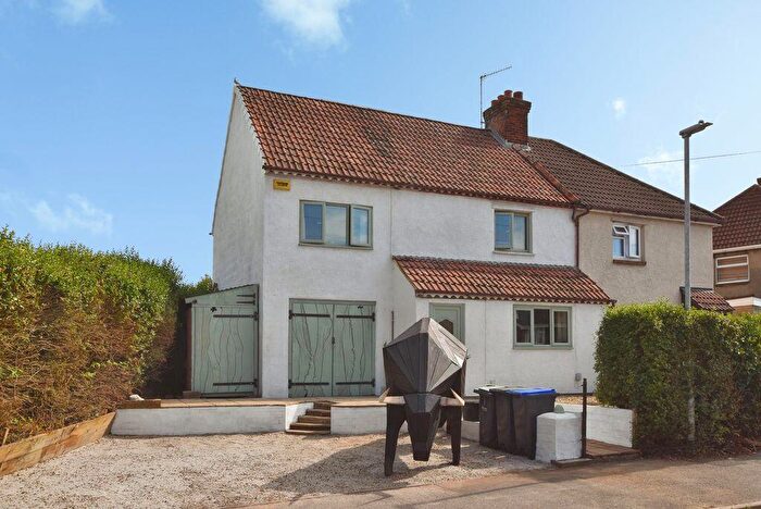 4 Bedroom Semi Detached House For Sale In Hulse Road, Salisbury ***Video Tour***, SP1