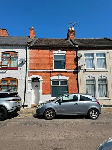 5 Bedroom House To Rent In Gray Street, Northampton, NN1