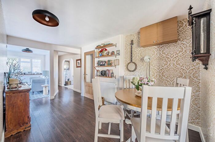4 Bedroom Detached House For Sale In Ashcroft Gardens, Cirencester, Gloucestershire, GL7