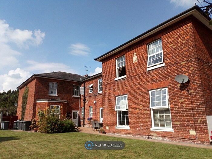 2 Bedroom Flat To Rent In Church End, Bedfordshire, SG15
