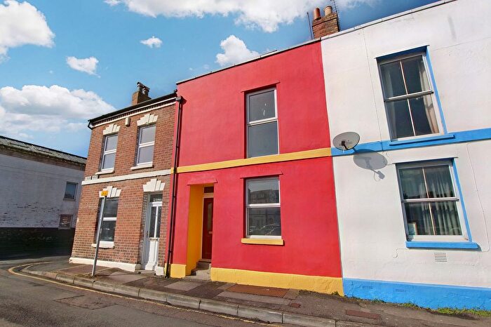 4 Bedroom Terraced House For Sale In St. Kilda Parade, Gloucester, GL1