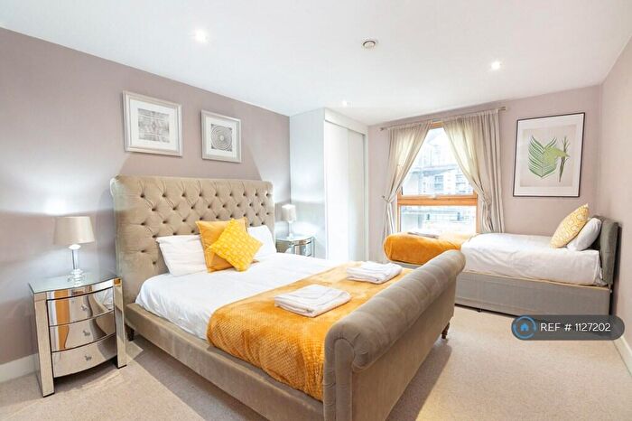 2 Bedroom Flat To Rent In The Boulevard, Leeds, LS10