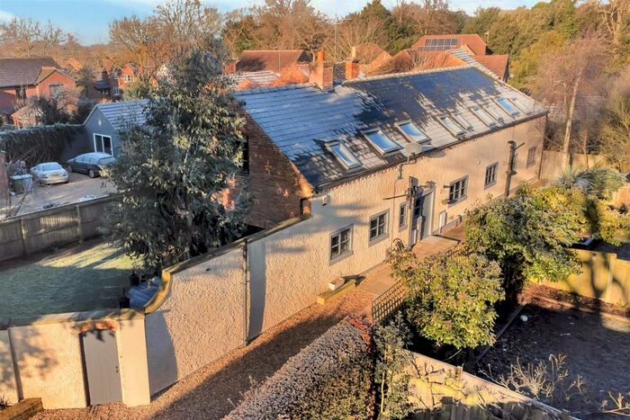 5 Bedroom Detached House For Sale In Orchard Park, Coddington, Newark, NG24