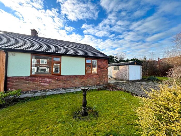 2 Bedroom Semi-Detached Bungalow To Rent In Oak Avenue, Ramsbottom, Bury, BL0