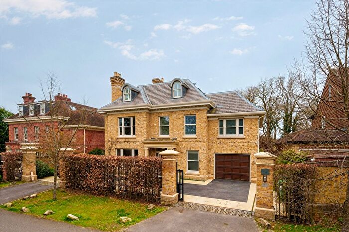6 Bedroom Detached House For Sale In Ellerton Road, Wimbledon, London, SW20
