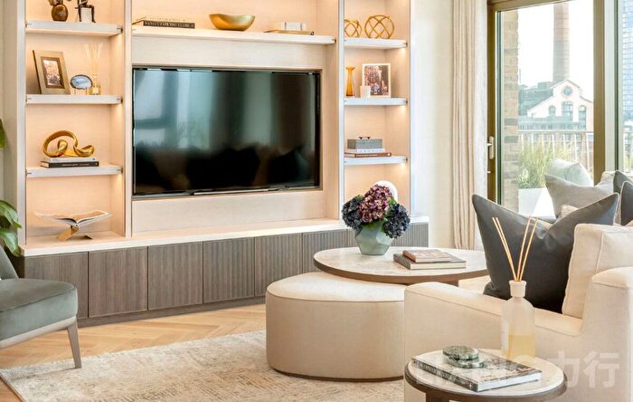 2 Bedroom Flat For Sale In Kings Road Park, SW6