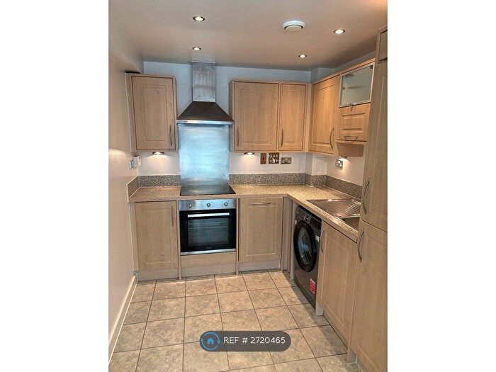 1 Bedroom Flat To Rent In Kingfisher Meadow, Maidstone, ME16