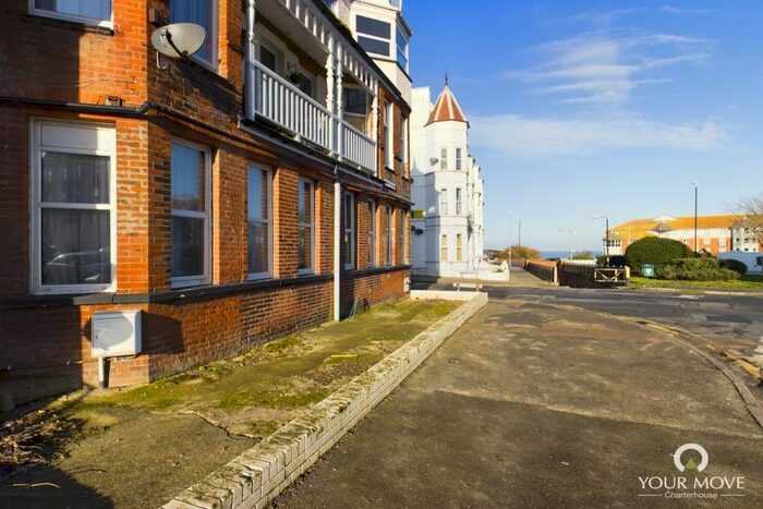 1 Bedroom Flat To Rent In Carlton Mansions, Sweyn Road, Margate, Kent, CT9