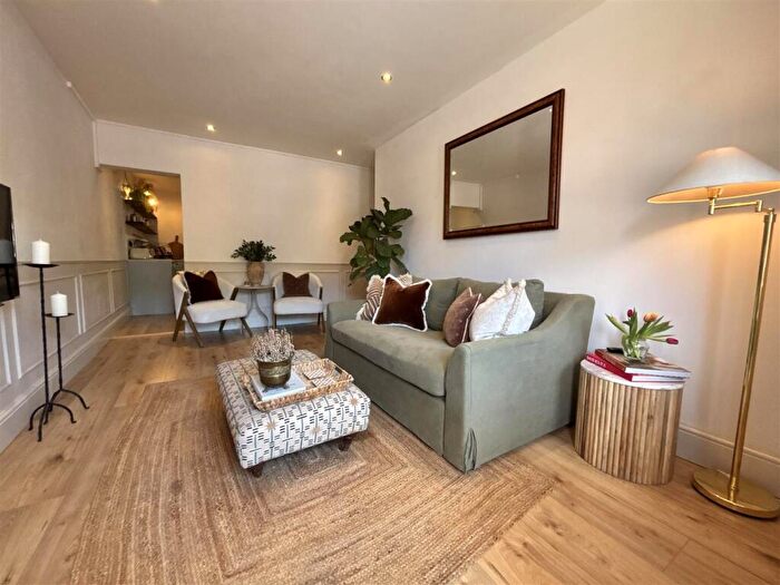 2 Bedroom Maisonette For Sale In Fleet Road, Fleet, GU51