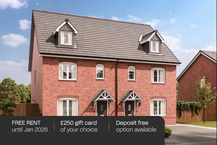 4 Bedroom Semi-Detached House To Rent In Hawkers Place, Hucknall, NG15