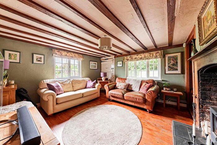 3 Bedroom Cottage For Sale In Newnham Lane, Eastling, ME13