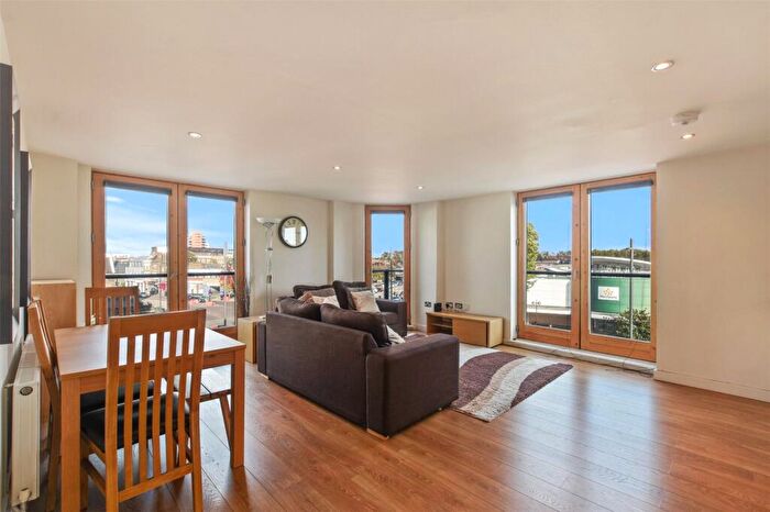2 Bedroom Flat To Rent In The Grove, Stratford, London, E15
