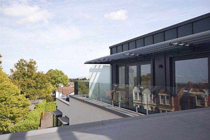 2 Bedroom Flat To Rent In Leckhampton Road, Cheltenham, Gloucestershire, GL53