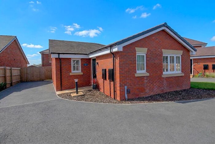 2 Bedroom Bungalow For Sale In Hodges Close, Stoke Golding, CV13