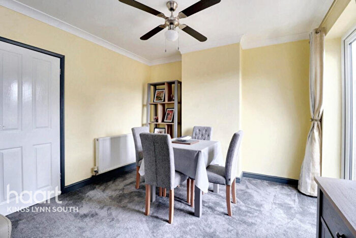 3 Bedroom Semi-Detached House For Sale In Westfields, Tilney St Lawrence, PE34