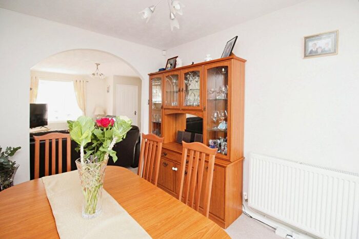 4 Bedroom Detached House For Sale In Maypool Drive, Stockport, Greater Manchester, SK5