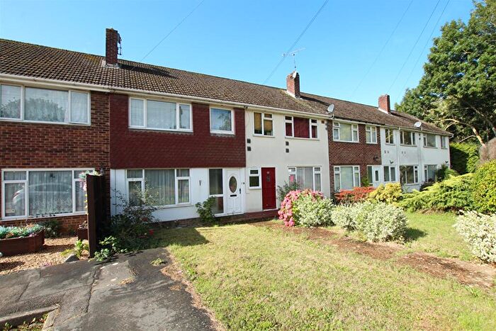 3 Bedroom Terraced House For Sale In Claudeen Close, Southampton, SO18
