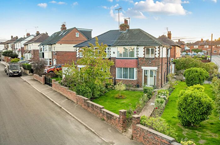 3 Bedroom Semi-Detached House For Sale In Merton Drive, Farsley, Pudsey, West Yorkshire, LS28