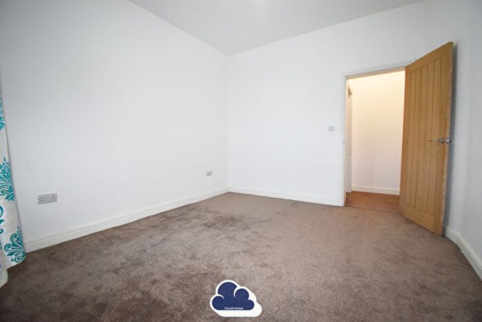 1 Bedroom Flat To Rent In Walsgrave Road, Upper Stoke, Coventry, CV2
