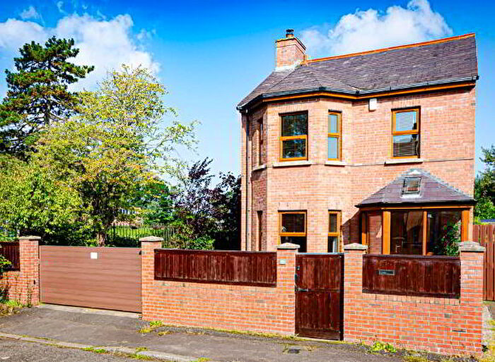 4 Bedroom Detached House For Sale In Onslow Gardens, Belfast, BT6