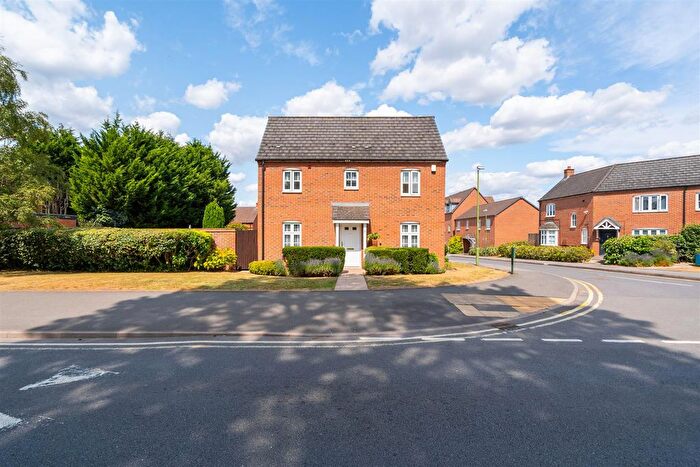 3 Bedroom Semi-detached House For Sale In Anchor Lane, Solihull, B91