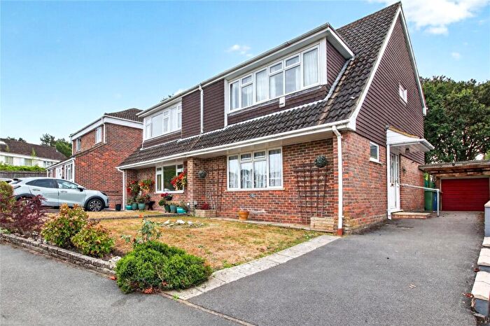 4 Bedroom Semi Detached House For Sale In Staplehurst, Bracknell, Berkshire, RG12