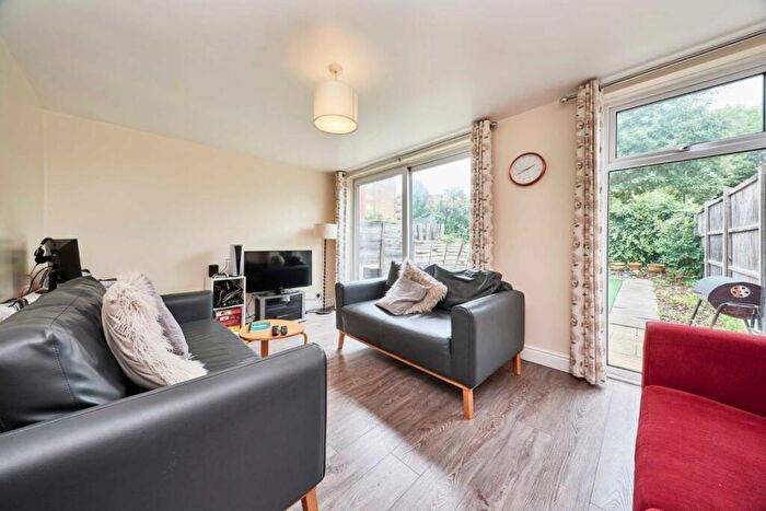 3 Bedroom Terraced House To Rent In Oldridge Road, Balham, SW12