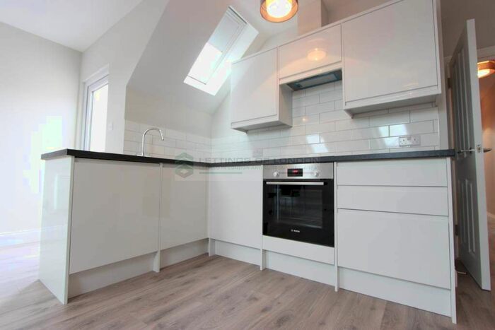 1 Bedroom Flat To Rent In Chase Side, London N14
