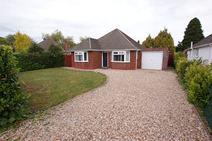 3 Bedroom Bungalow For Sale In Colin Close, Corfe Mullen, Wimborne, Dorset, BH21