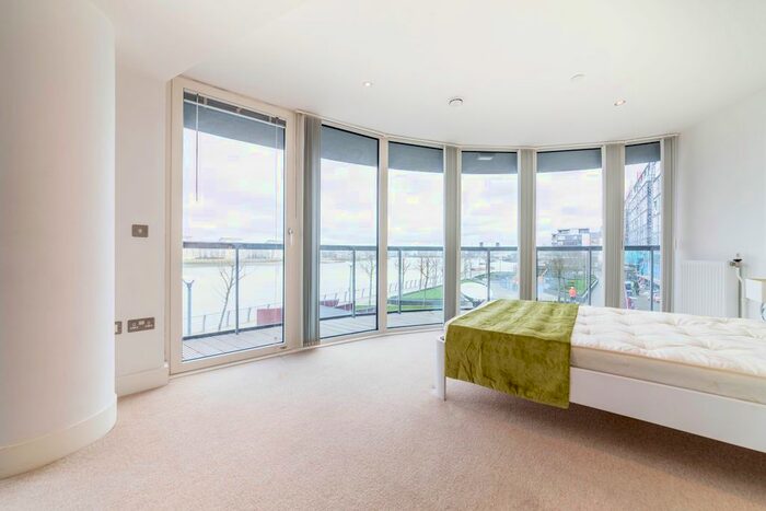 3 Bedroom Flat To Rent In Admirals Tower, Dowells Street, Greenwich, London, SE10