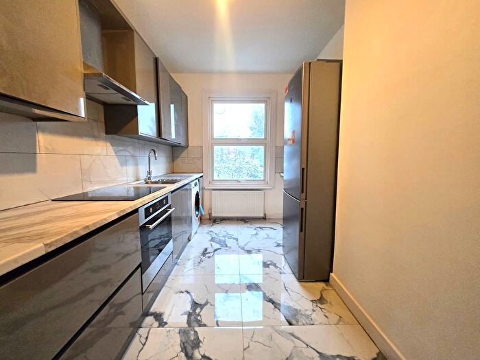 3 Bedroom Maisonette To Rent In Harrow, Greater London, HA1