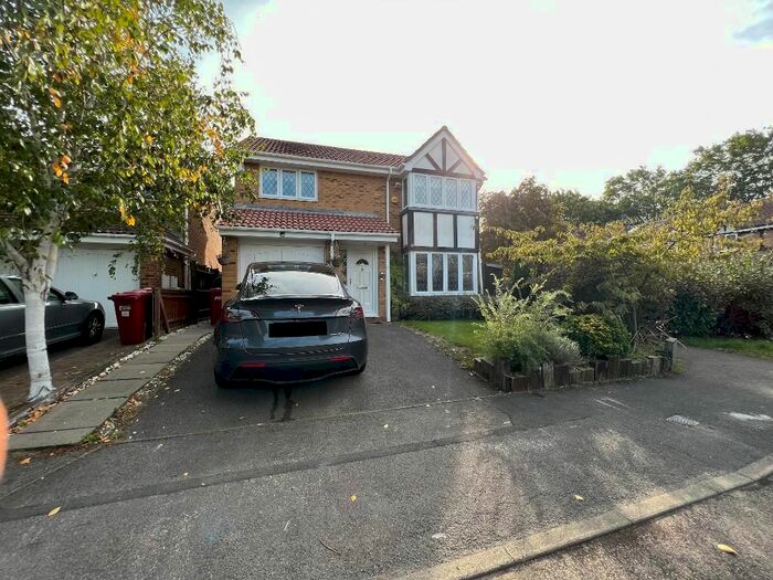 4 Bedroom Detached House To Rent In Maplin Park, Langley, SL3