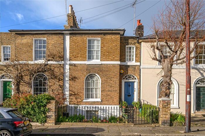 3 Bedroom Terraced House For Sale In Ripplevale Grove, London, N1